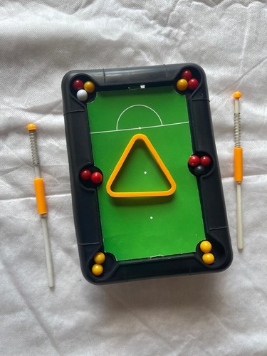 Mini biliardo portatile per
